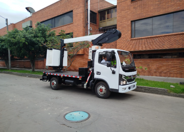 Eficiencia en grandes infraestructuras eléctricas - PROING (Colombia)