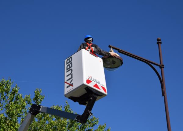 The K26 platform mounted on a cutaway van: a best-seller for street lighting installation and maintenance