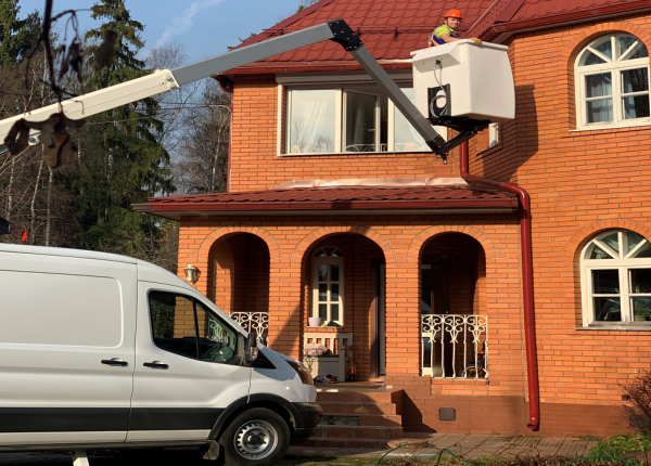 Safe Technology introduces the Klubb K26 vehicle mount platform in Russia