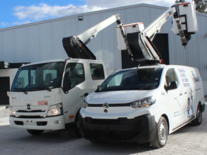  Klubb E12 and E13 barges in electrical network work at ELEPCO company – Ecuador