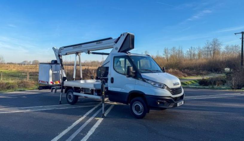 20m aerial platform with telescopic boom and jib on iveco daily pt 200je