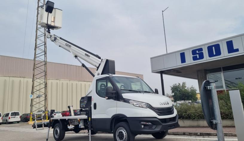 18m telescopic aerial platform on iveco daily diesel pt 180 e
