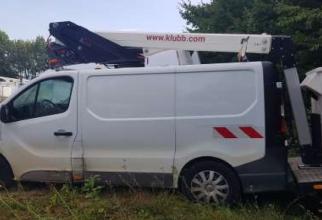 file n1193 aerial platform k21b on a renault trafic van