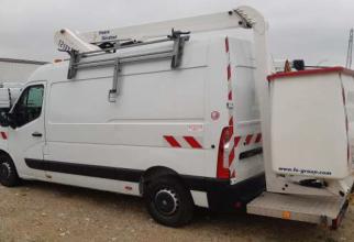 file n°1238 aerial platform fe121ft on a renault master van