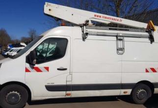 file n°1075 aerial platform et32ne on a renault master