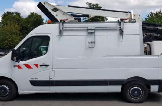 file n1163 aerial platform etl26 on a renault master van