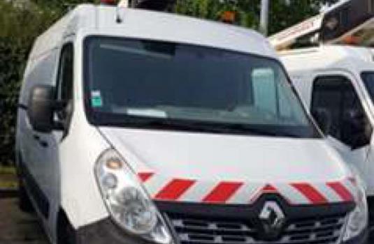 file n1189 aerial platform k32 on a renault master van