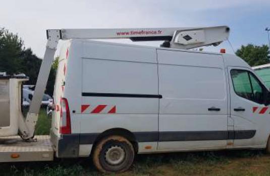 file n1195 aerial platform et32le on a renault master van