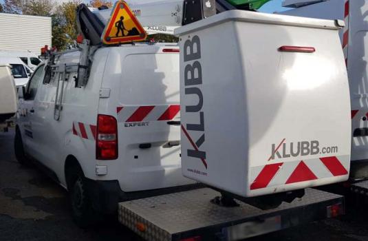 file n°1226 aerial platform k21b on a peugeot expert van