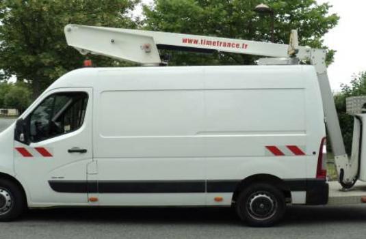 file n°1085 aerial platform et32ne on a renault master