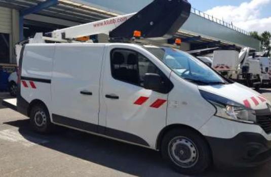 file n°1141 aerial platform k21 on a renault trafic