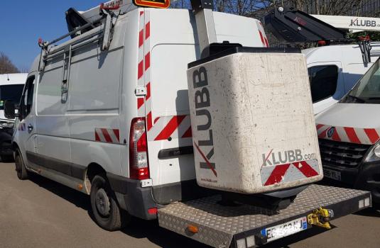 file n°1090 aerial platform k32 on a renault master