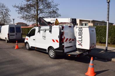 kl21b aerial work platform on van