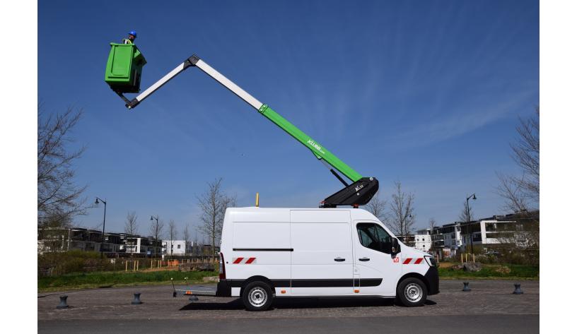 12.50m telescopic aerial platform on renault master l2h2 e tech kl32