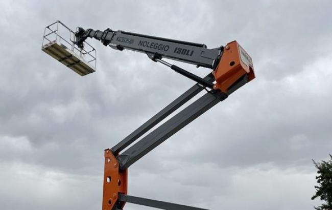 29m articulated aerial platform on iveco eurocargo truck pnt 290 h