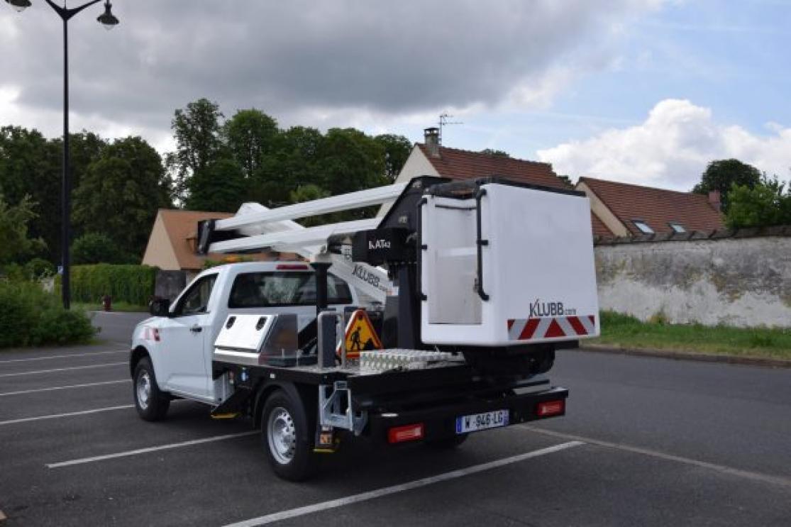 14.50m telescopic aerial work platform on pick up truck kat42l